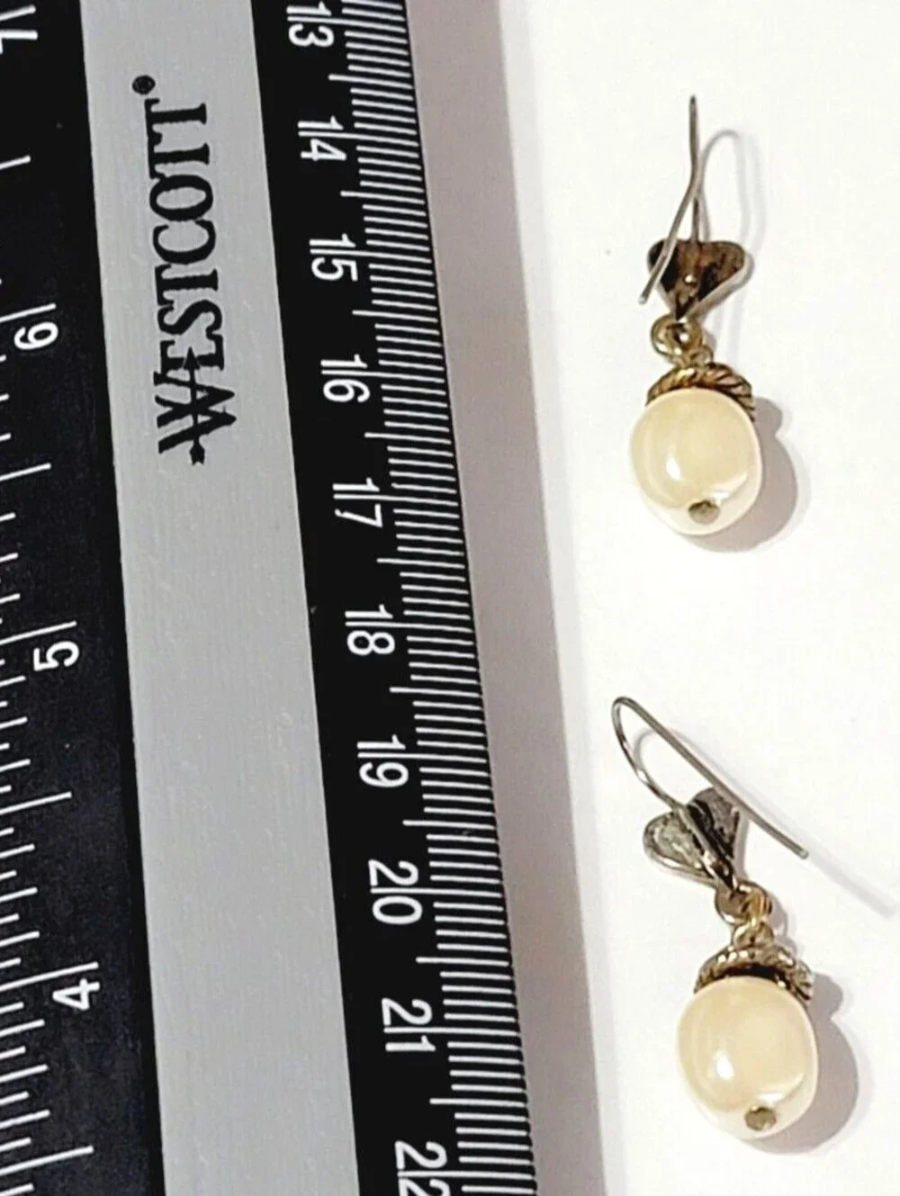 Faux Pearl Dangle Pierced Earrings Long Romantic Heart Jewelry Silver-tone wp-20